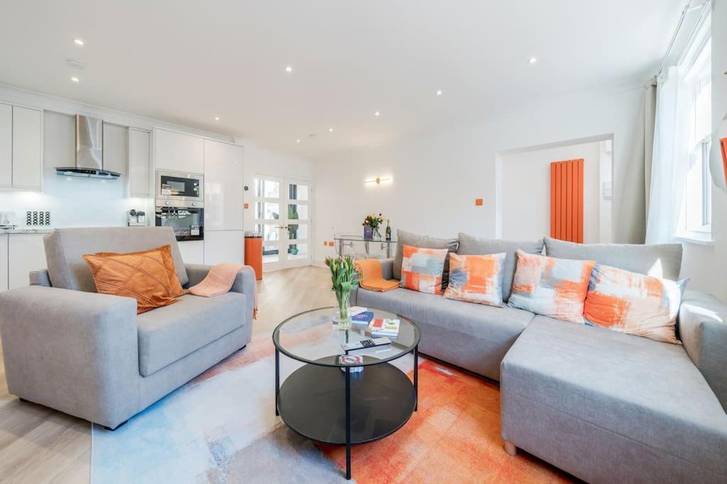 Вилла House 10 Mins To Tower Bridge Hot Tub & Parking Лондон Экстерьер фото