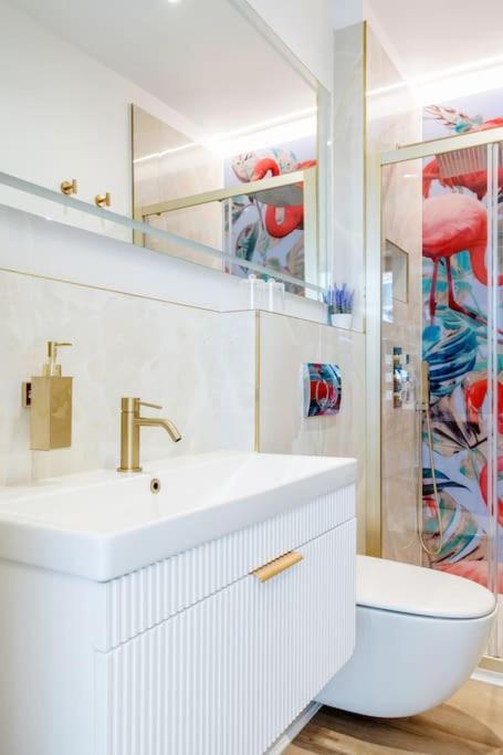 Вилла House 10 Mins To Tower Bridge Hot Tub & Parking Лондон Экстерьер фото